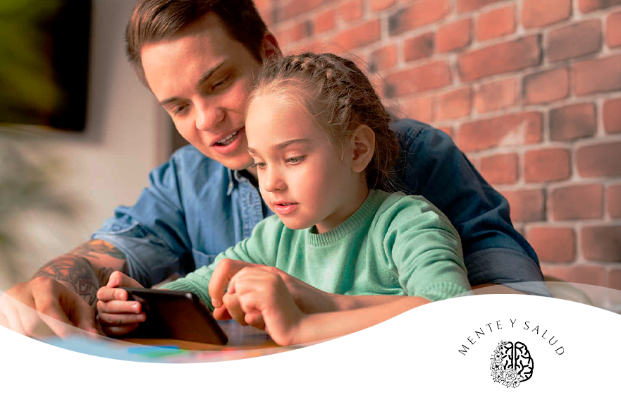 Para muchos niños y jóvenes, las pantallas son espacios de entretenimiento, aprendizaje, comunicación y socialización.